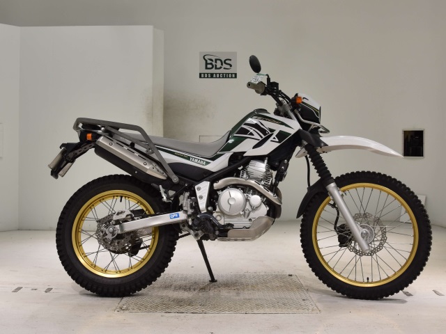 Yamaha SEROW XT250 2018