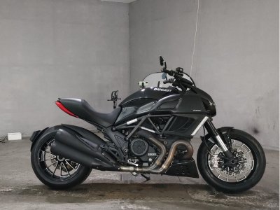 Ducati DIAVEL 2012