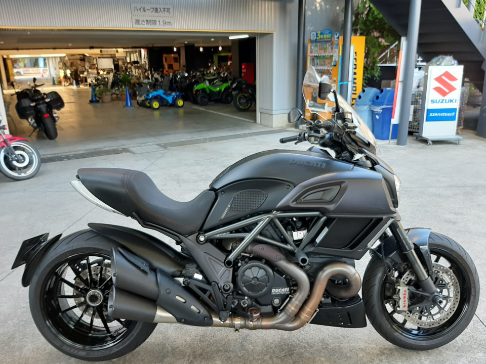 Ducati DIAVEL 2014