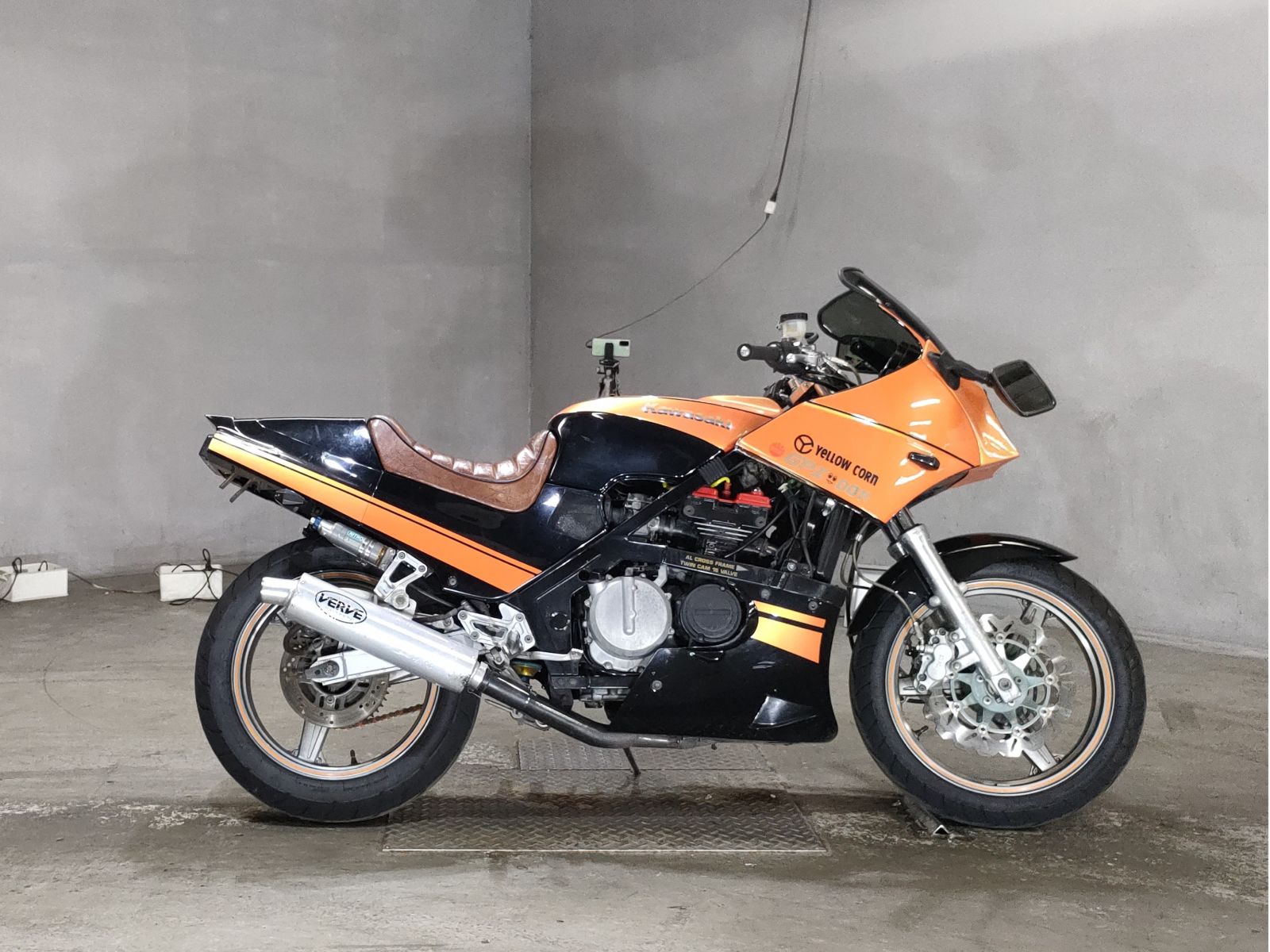 Kawasaki GPZ400R 1987
