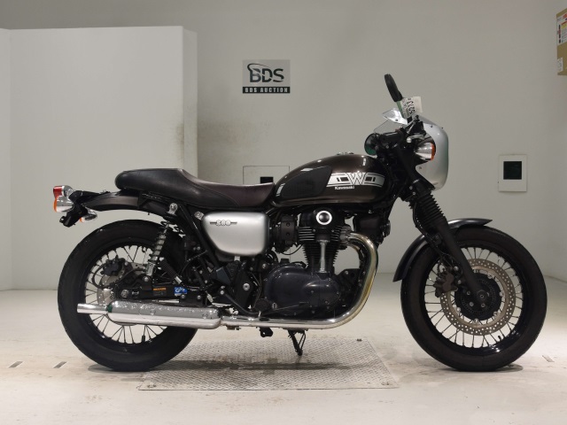 Kawasaki W800 2020