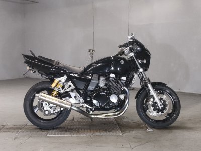 Yamaha XJR400 2005