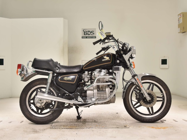 Honda GL400 CUSTOM 1983