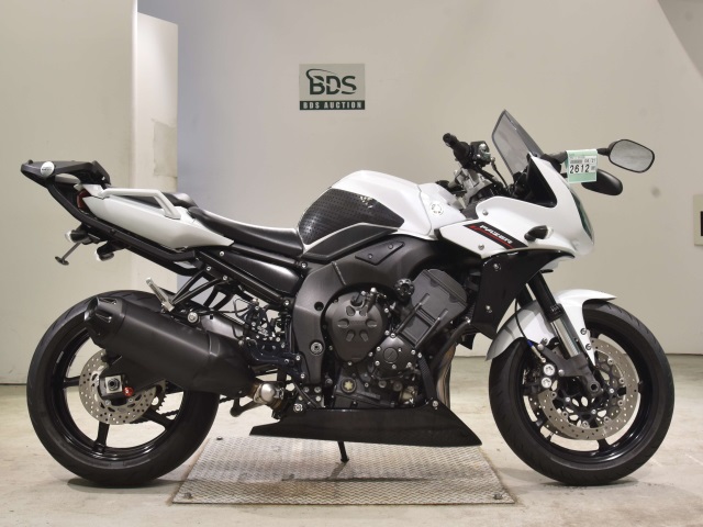 Yamaha FZ1 FAZER 2013