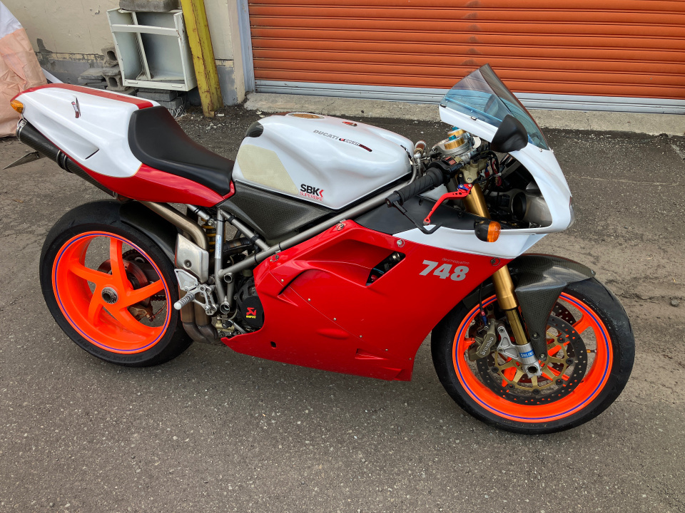 Ducati 748R 2001