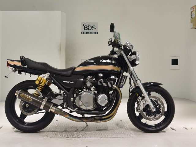 Kawasaki ZEPHYR750 2004