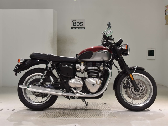 Triumph BONNEVILLE T120 2024