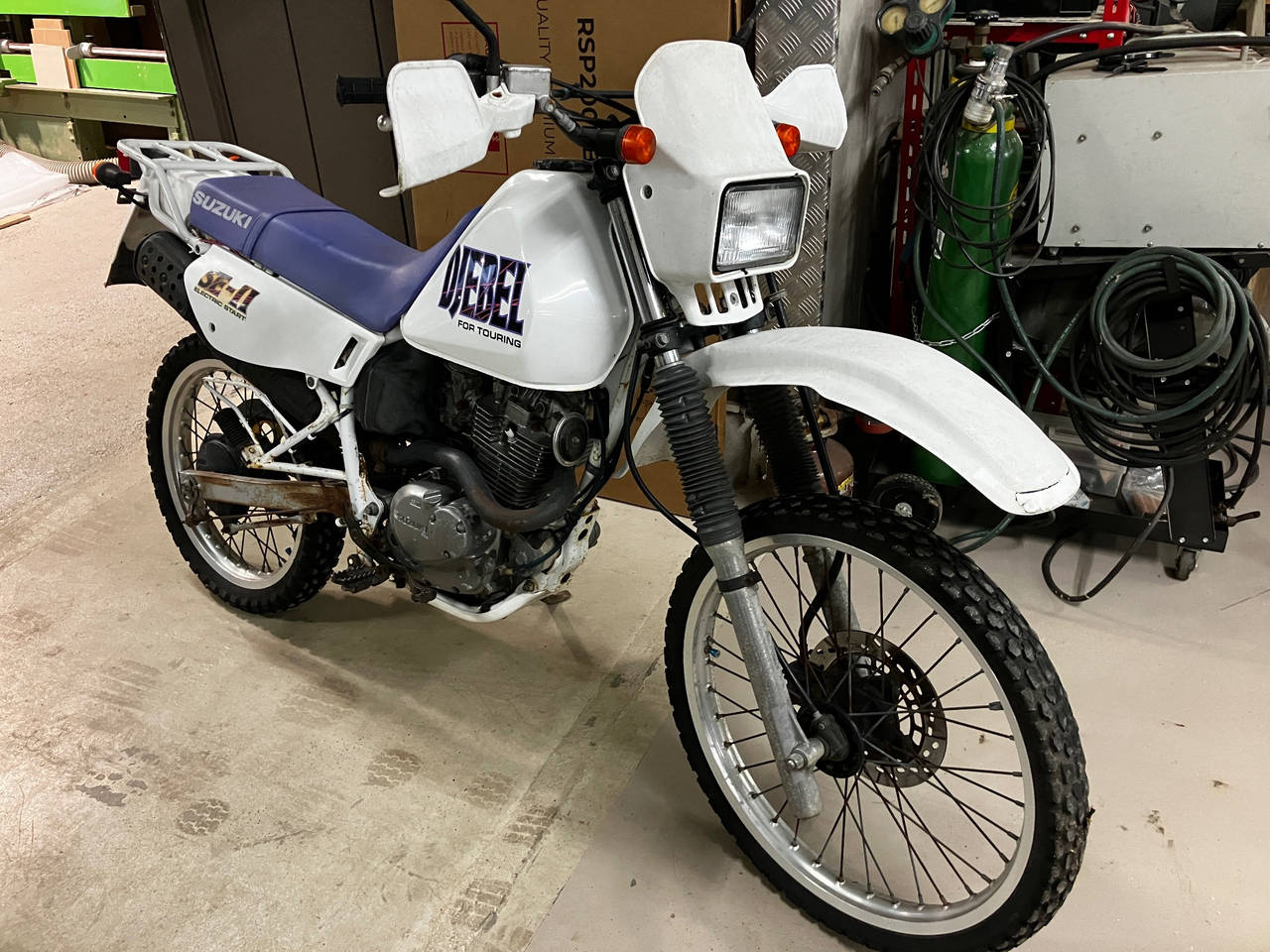 Suzuki DJEBEL125