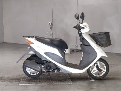 Suzuki ADDRESS V50