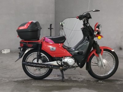 Honda CC110 CROSSCUB 2016