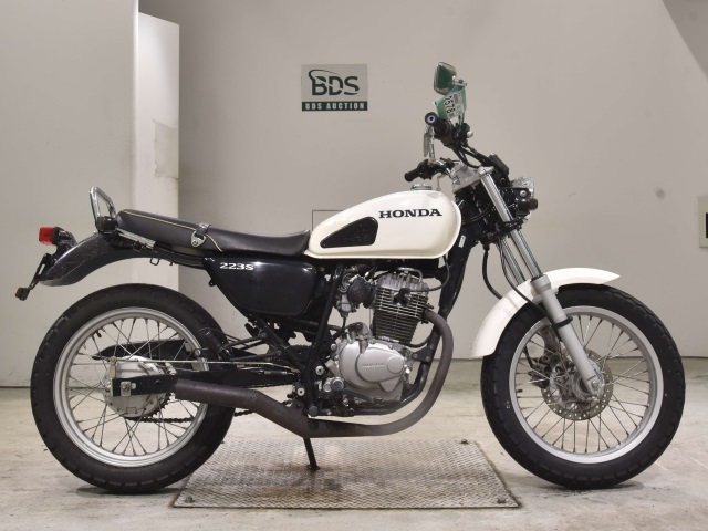 Honda CB223S 2010