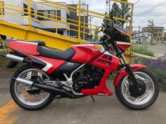 Honda MVX250F 1983