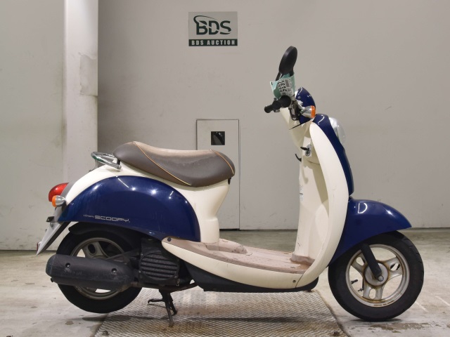 Honda SCOOPY50 2004