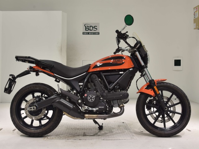 Ducati SCRAMBLER SIXTY2 2016