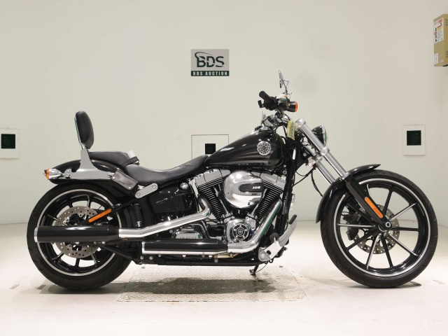 HD BREAKOUT FXSB1690 2016