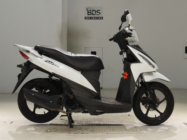 Suzuki ADDRESS V110