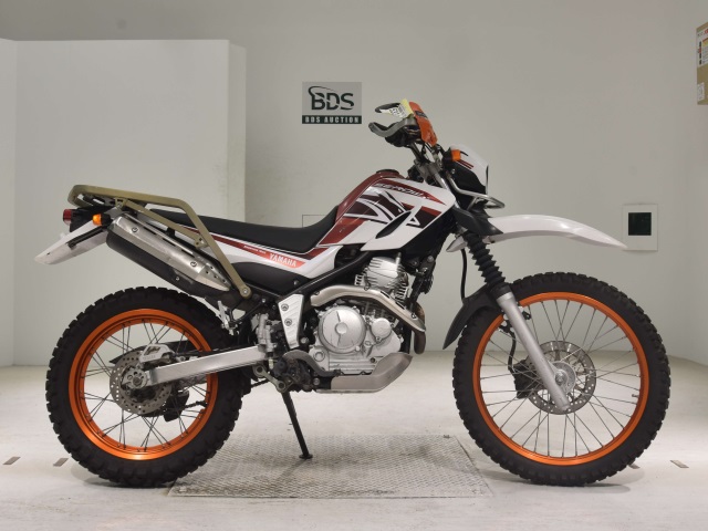 Yamaha SEROW XT250 2017