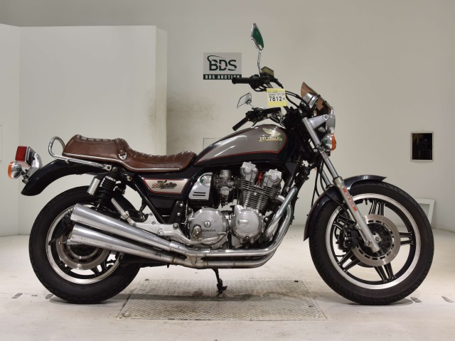 Honda CB750 CUSTOM 1982