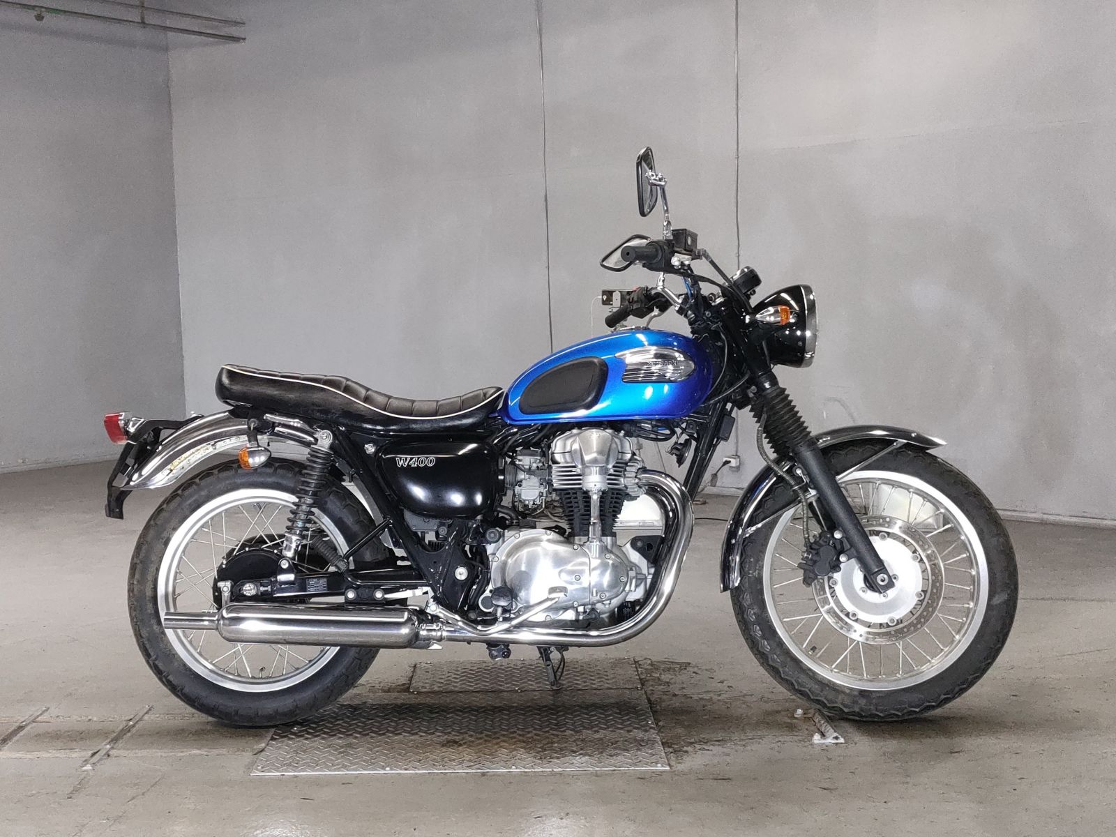 Kawasaki W400 2009