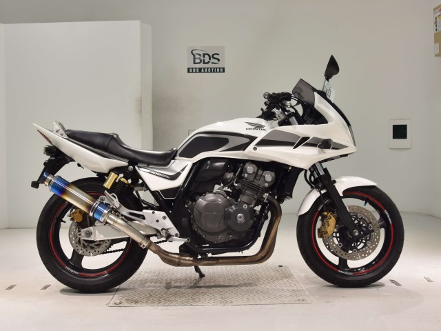 Honda CB400SFVA 2011