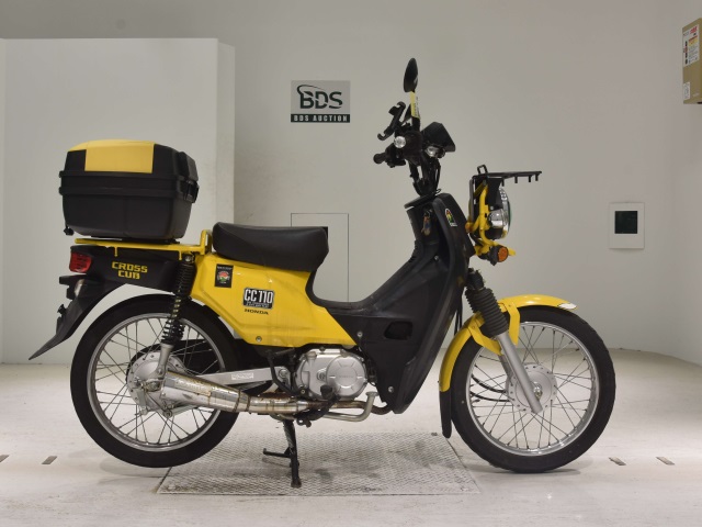 Honda CC110 CROSSCUB 2016
