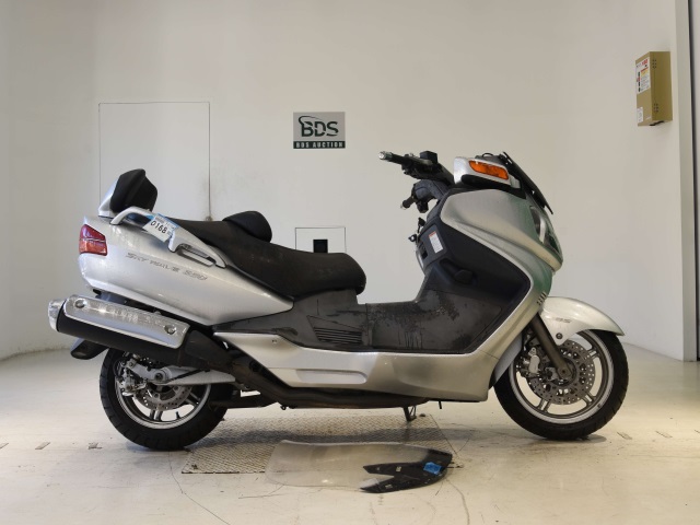 Suzuki SKYWAVE 650 2005
