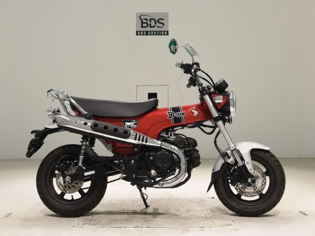 Honda DAX125 2022