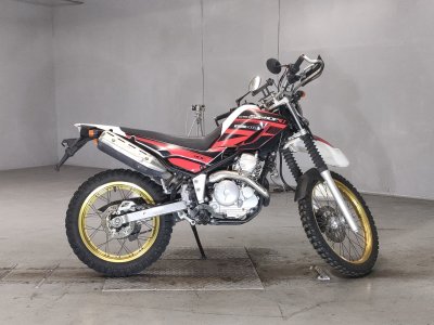 Yamaha SEROW XT250 2018