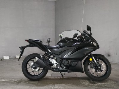 Yamaha YZF-R25 2023