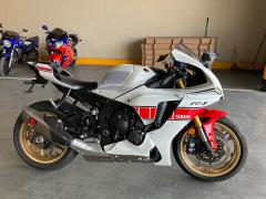 Yamaha YZF-R1 2022