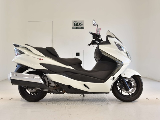 Suzuki SKYWAVE 250M