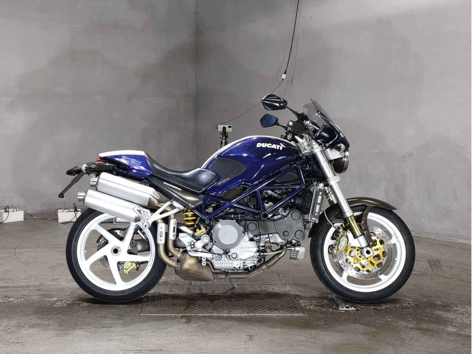 Ducati MONSTER 996 S4R 2005