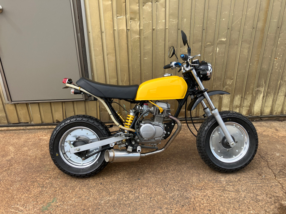 Honda APE50 2001