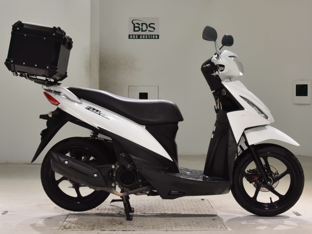 Suzuki ADDRESS V110