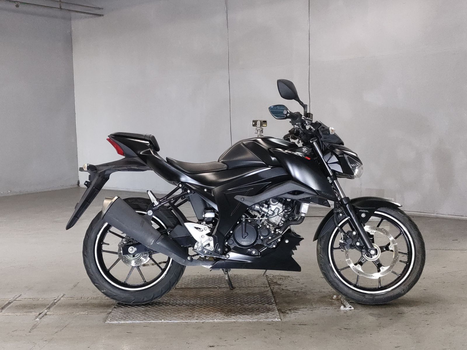 Suzuki GSX-S125