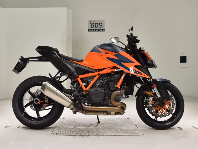 KTM 1290 SUPERDUKE R 2021