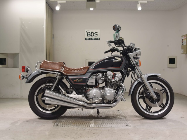 Honda CB750 CUSTOM 1983