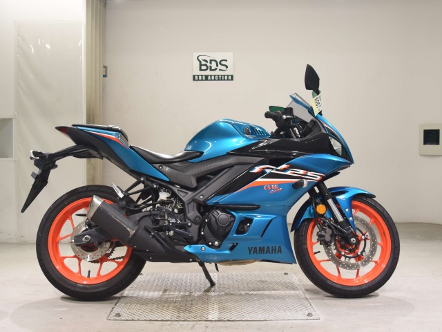 Yamaha YZF-R25A 2021