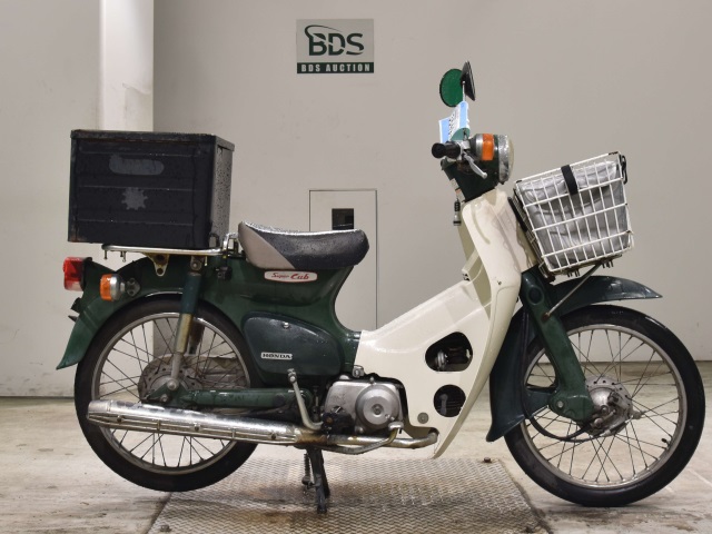 Honda C50 2002