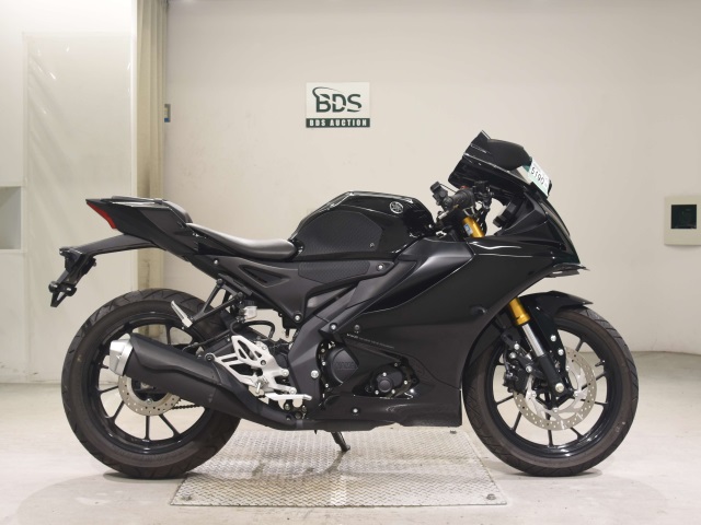 Yamaha YZF-R15 2022