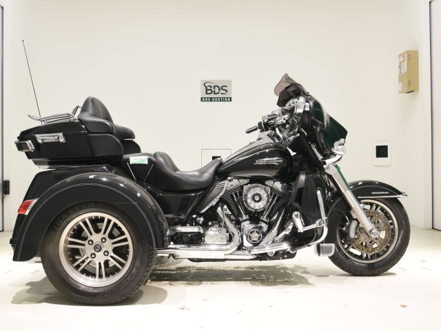 HD ELECTRA GLIDE FLHTCU1690 TRIKE 2016