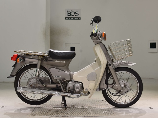 Honda C90-E 2002