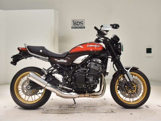 Kawasaki Z900RS 2022