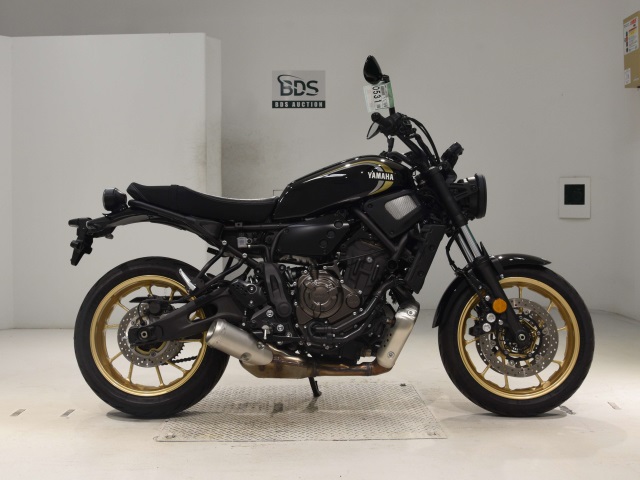Yamaha XSR700 2023