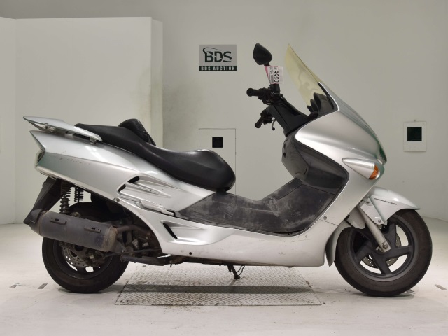 Honda FORZA 2000
