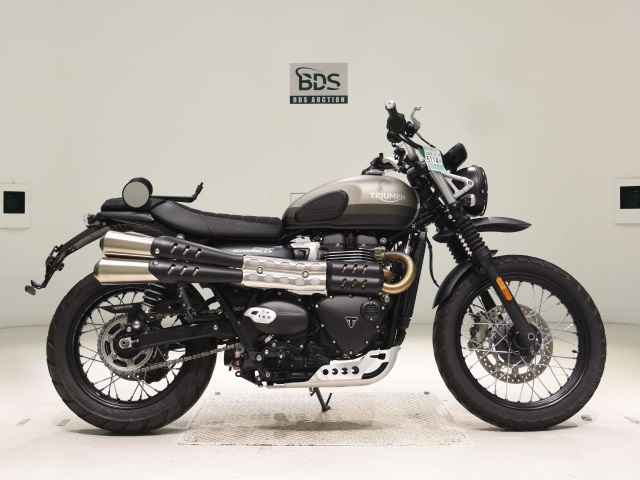 Triumph STREET SCRAMBLER 2021