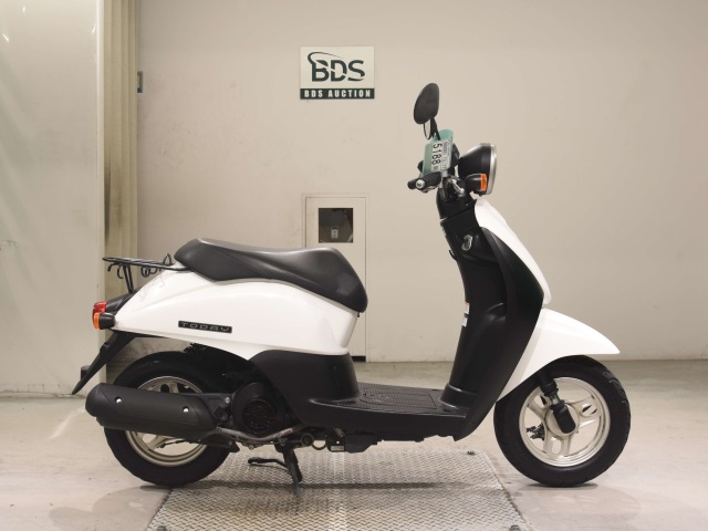 Honda TODAY 2012