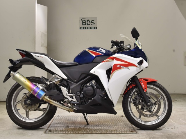 Honda CBR250RA 2011