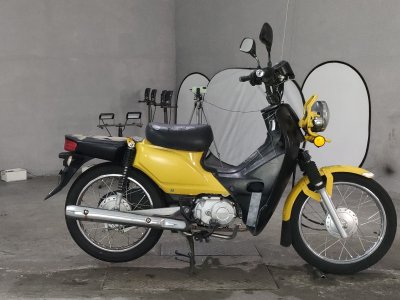 Honda CC110 CROSSCUB 2016