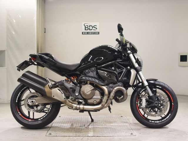Ducati MONSTER 821 2015